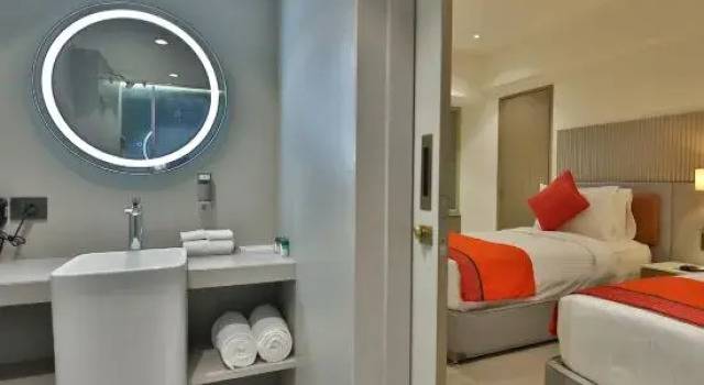 Двухместный номер Superior MARIGOLD-Newly Renovated Hotel