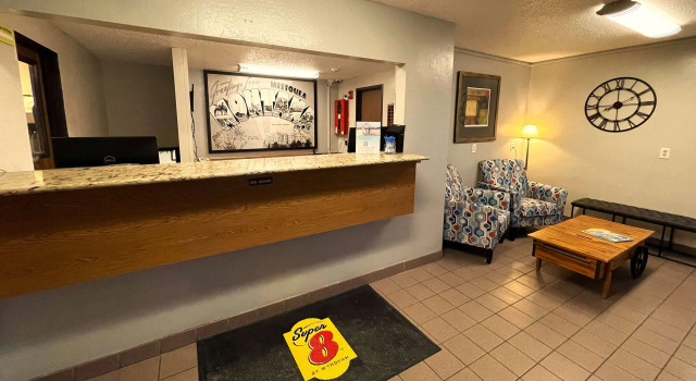 Super 8 by Wyndham Missoula/Brooks Street, Buchen Sie Hotel Missoula Montana