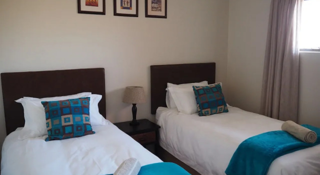 2 soveværelser i klassisk  lejlighed African Eagle Apartments