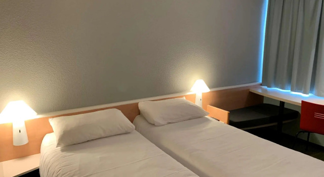 Двухместный номер Standard Ibis Auray