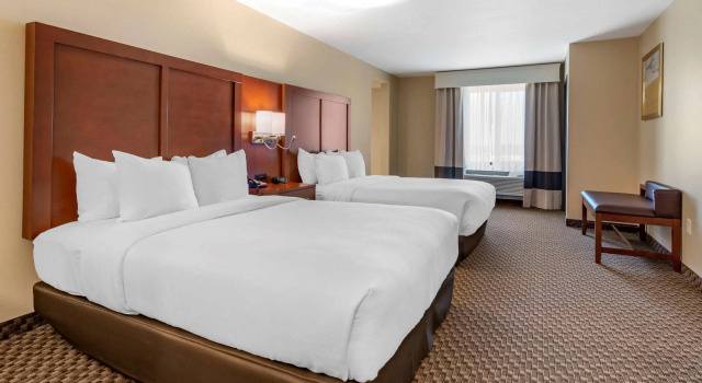 Четырёхместный люкс Comfort Suites Broomfield-Boulder-Interlocken