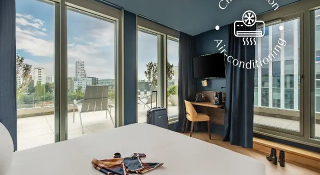 Двухместный номер Deluxe с балконом Hôtel de la Cité
