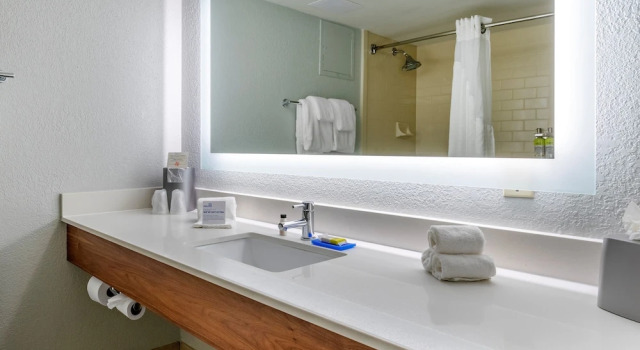 Двухместный номер Standard Holiday Inn Express Cape Coral-Fort Myers Area by IHG