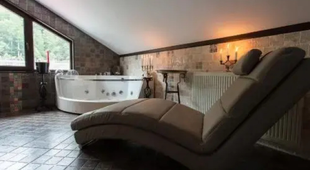 Pension Casa Wenge - Jacuzzi Room, Забронировать Отель Отели Синая с парковкой, рядом с Подъемник Синая - Кота 1400, Парковка