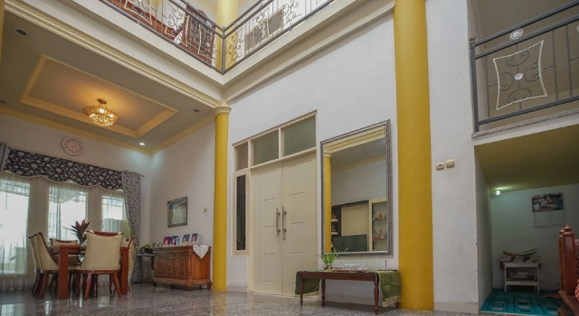 RedDoorz Syariah near Museum Lambung Mangkurat 2, Book Guesthouse Banjarbaru 
