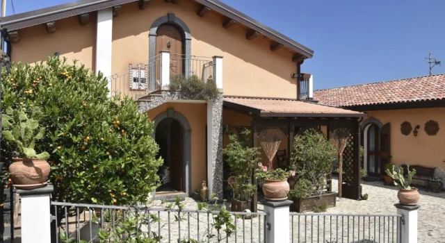B&B Villa Liliya, Book Villa Sommerhuse i Etna, Hytte