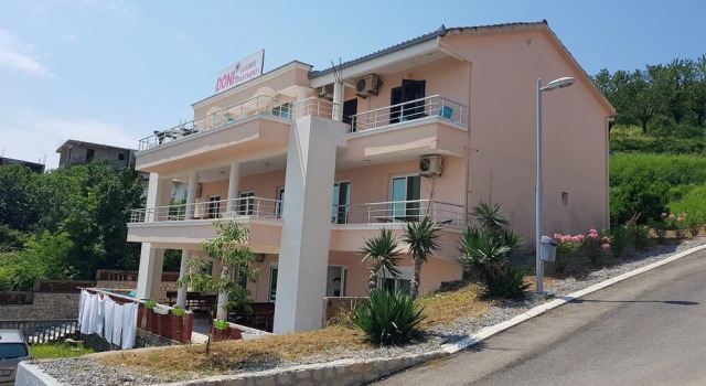 Doni Apartments