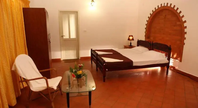 Ayurveda Healing Ashram, Prenota Hotel Thiruvananthapuram Kerala