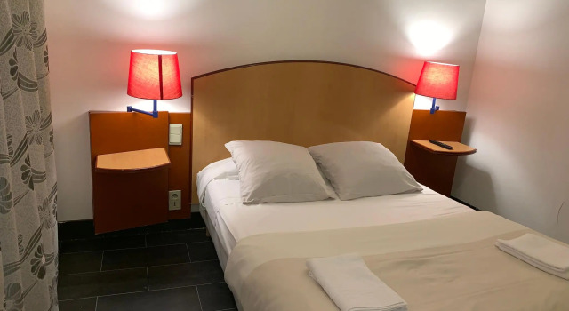 Mondial Hotel, Book Hotel Le Havre 