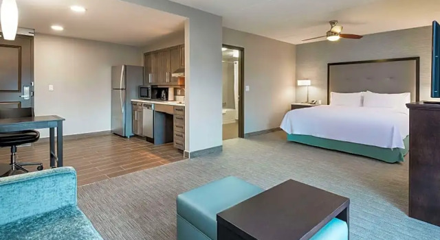 Люкс Homewood Suites By Hilton Ottawa Airport