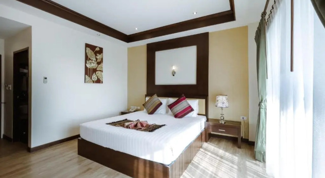 Номер Deluxe Royal Nakhara Hotel and Convention Centre
