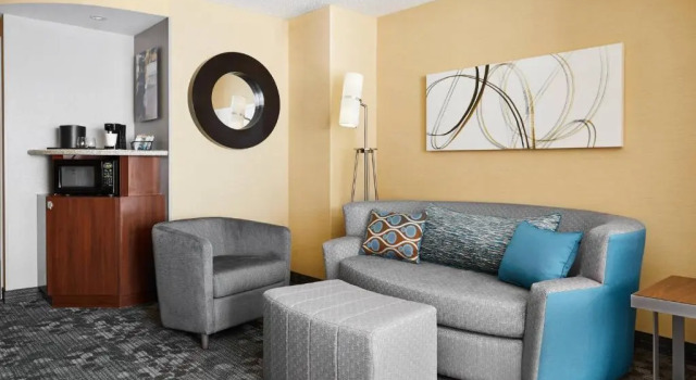 Люкс с красивым видом из окна Courtyard by Marriott Newark Downtown