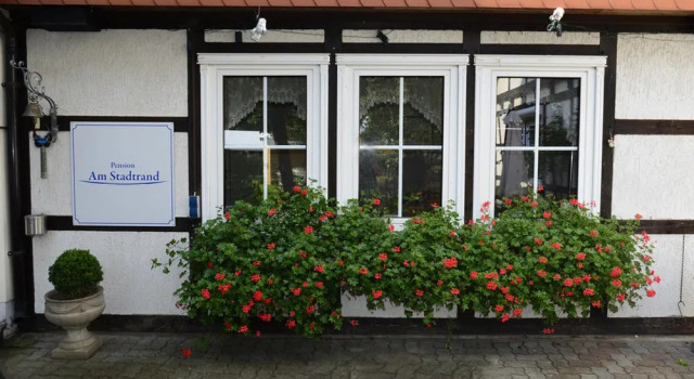 Pension Am Stadtrand Zerbst, Prenota Hotel Hotel a Garz con parcheggio, Parcheggio