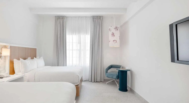 Townhouse Hotel