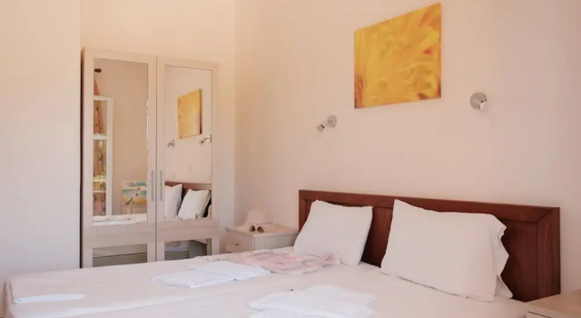 Canal D Amour Apartments