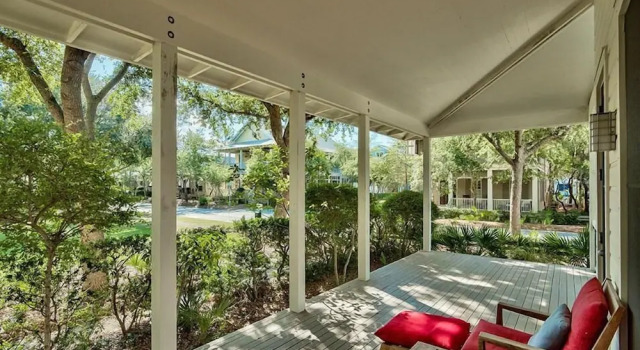 Коттедж The White House of Watercolor 4 Bedroom Holiday Home by Five Star Properties