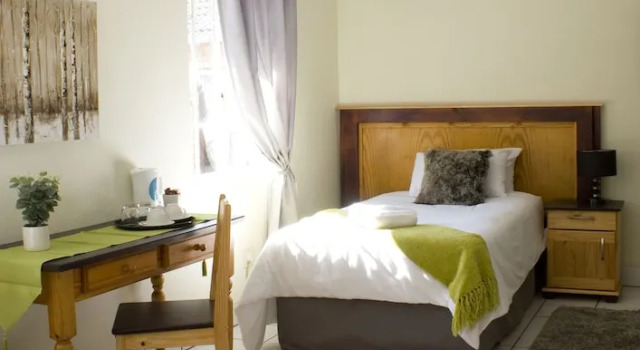 Номер Standard The Elixir Hotel