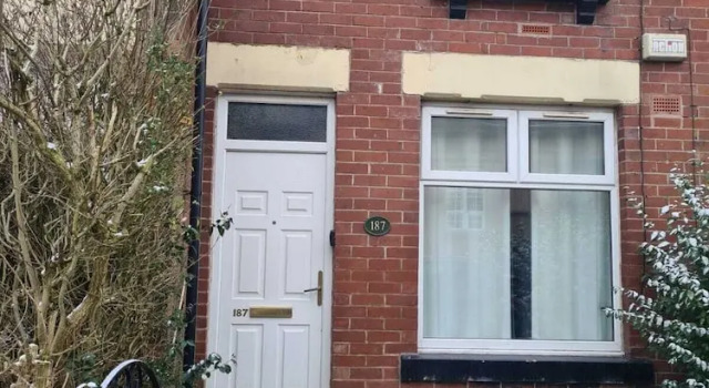 Lovely 2-bed House in Bolton Greater Manchester, Забронировать Отель Болтон Большой Манчестер, рядом с Музей паровозов Болтона