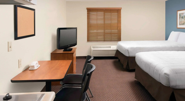 Четырёхместный номер Standard WoodSpring Suites San Antonio North Live Oak I-35