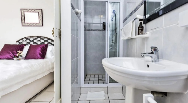 Семейный номер Standard с 3 комнатами с балконом Holiday Guesthouse Langebaan