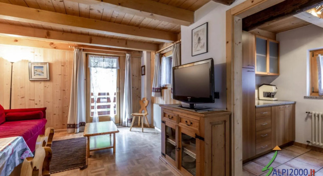 Faber, Three Room Apartment. -360 Faber