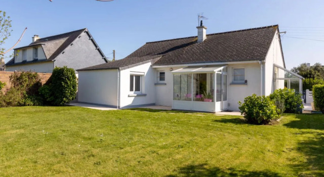House Karome Saint Coulomb, Rezerwuj Hotel  