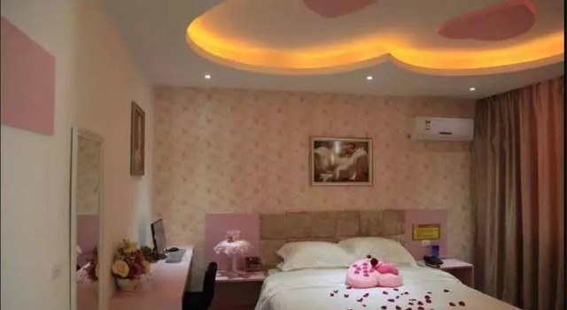 Pingxiang Xiangdong Gangcheng Inn, Book Hotel Hoteller i Pingxiang med parkering, Parkering