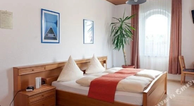 Gasthof Wolfsteiner, Varaa Hotelli Hotellit Baijeri pysäköinnillä, Pysäköinti