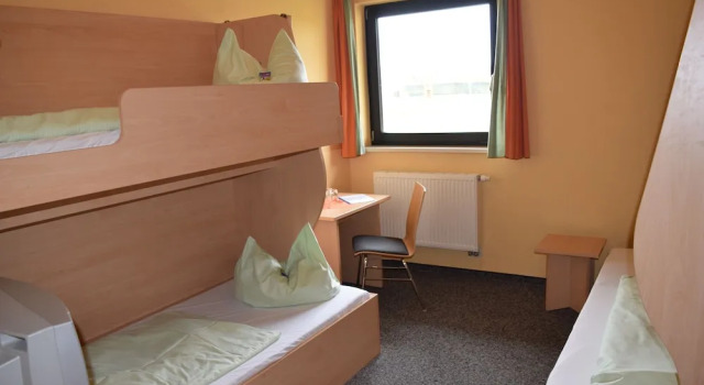 Euroville Jugend- und Sporthotel, Prenota Hotel Hotel a Garz con parcheggio, Parcheggio