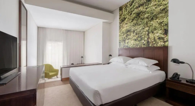 Трёхместный номер Plus Standard Neat Hotel Avenida
