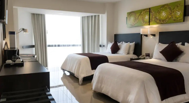 Четырёхместный номер Luxury Hotel Misión Torreón