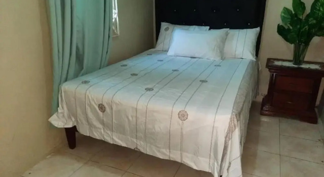Modern and Comfortable 2bedroom Flat, Book Lejlighed Lejligheder i Portmore, Lejlighed