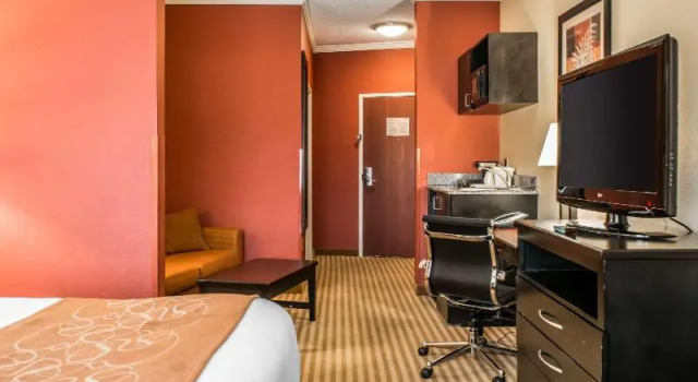 Номер Standard Comfort Suites Panama City near Tyndall AFB