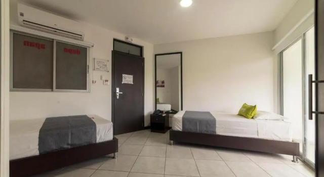 Standard Twin room Depeapan