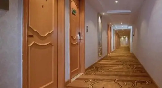Vienna 3 Best Hotel(Guangdong zhongshan Henglan Town Guanghui Shop)