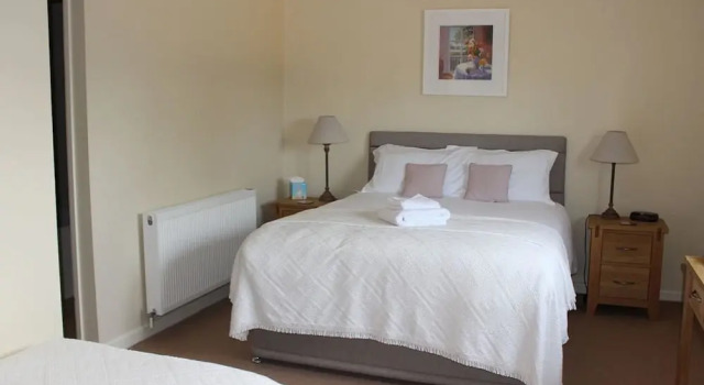 The White Horse Inn, Book Hotel Hoteller i Gloucestershire med parkering, Parkering