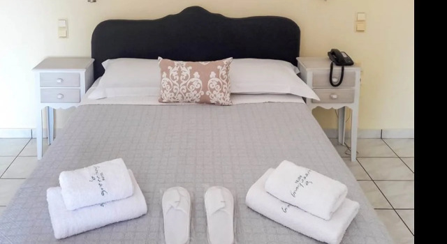 Green Bay Hotel, Забронировать Отель Каравомилос Кефалония