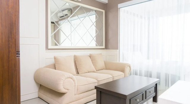 Camera Standard Luxurious 1BR Dago Suites Apartment