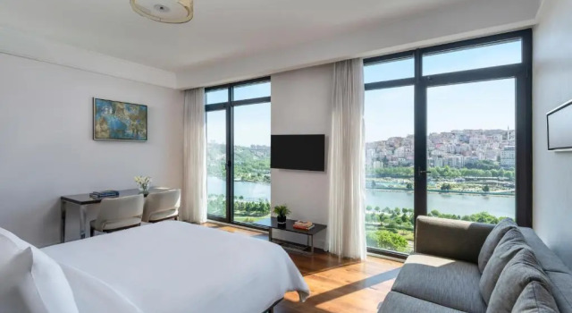 Двухместный полулюкс с видом на море Mövenpick Istanbul Hotel Golden Horn