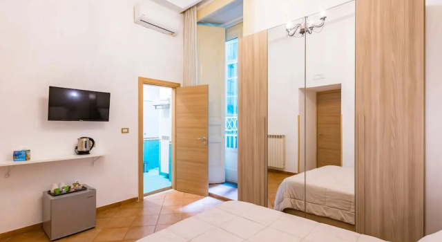Maison Gennaro - Naples Heritage Stay, Забронировать Гостевой дом Неаполь Кампания, рядом с Улица Виа-Кьяйя
