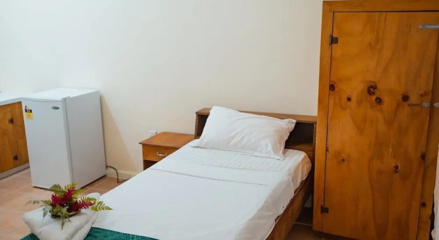 Номер Economy Karl's Getaway Hotel and Tours