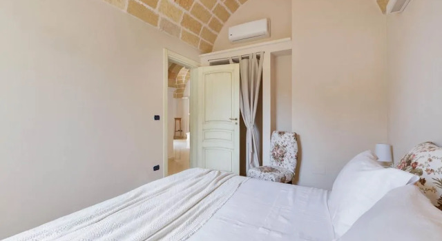 Villa Satis by BarbarHouse, Prenota Villa Hotel a Casarano con piscina, Piscina