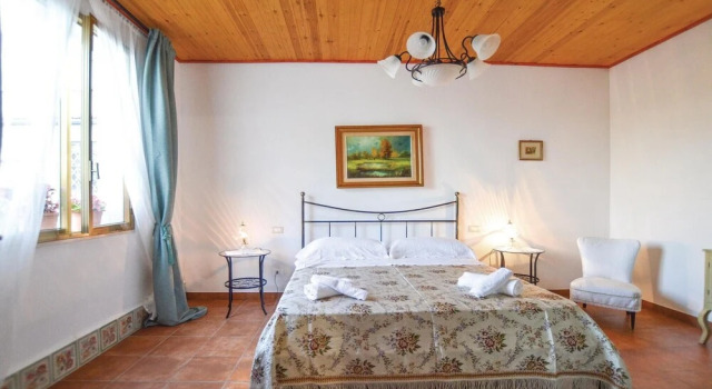 Beautiful Home in Erice With 2 Bedrooms, Book Hotel Hotels in Sicily with Parking, Parking