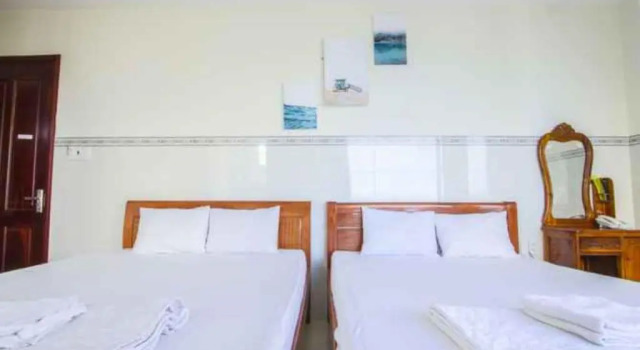 Четырёхместный номер Standard с видом на море Hoang Phat Hotel