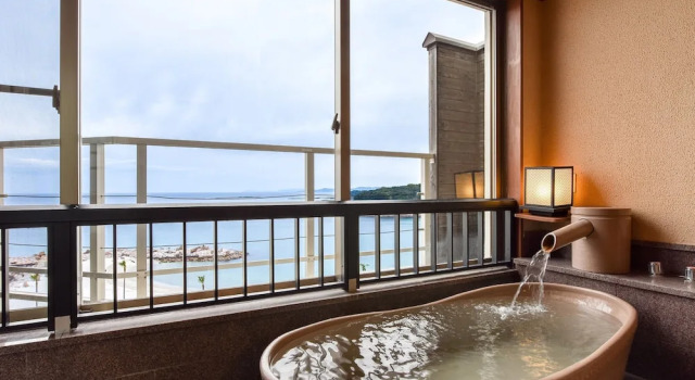 Номер Deluxe с видом на океан Hotel Sanrakuso