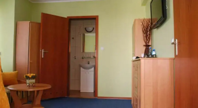 Hotel Krynica, Varaa Hotelli Krynica Morska 
