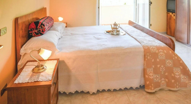 Villa Fiorinvalle, Book Villa Hotels in Abruzzo with Parking, Parking