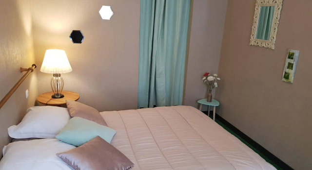 Hotel Les Jardins Saint Laurent, Varaa Hotelli Parthenay Poitou-Charentes