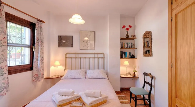 1131 Casa Almona