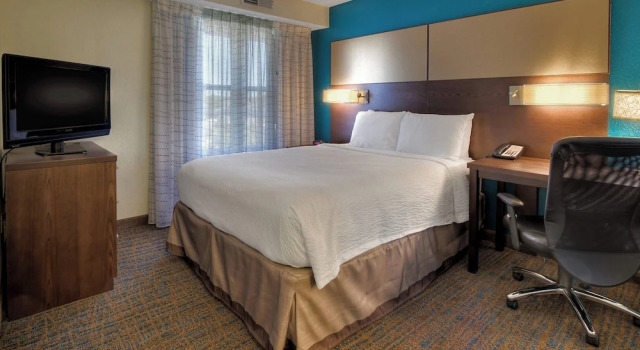 Люкс Fairfield Inn and Suites Memphis Germantown